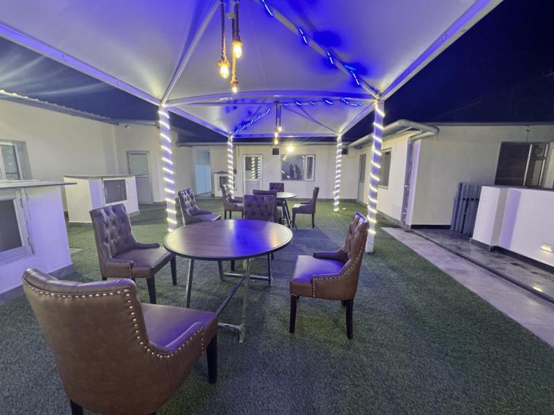 Prism Grand Hotel Zirakpur Bagian luar foto